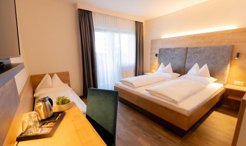 Hotel Restaurant Urdlwirt image