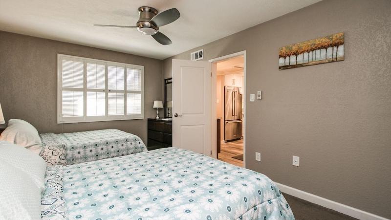 Cozy 2 Bdrm Condo In Heart Of Old Town Scottsdale image