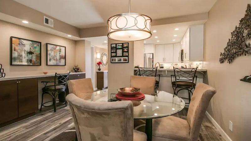 Cozy 2 Bdrm Condo In Heart Of Old Town Scottsdale image