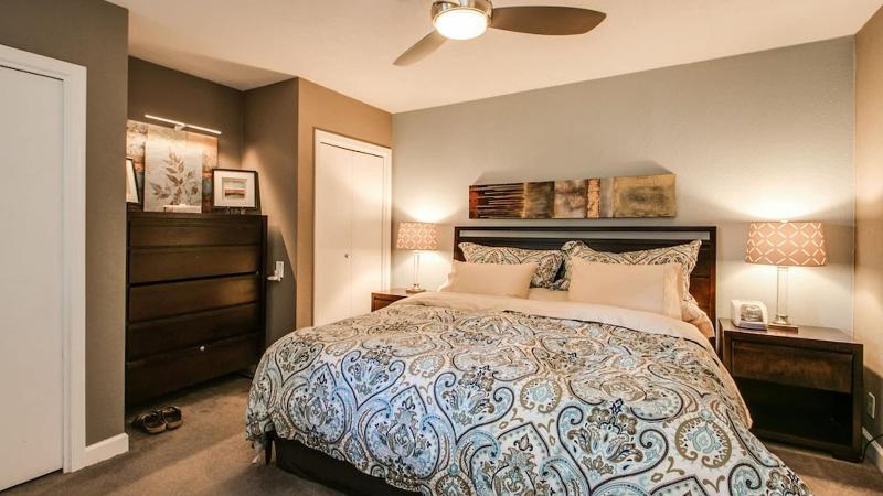 Cozy 2 Bdrm Condo In Heart Of Old Town Scottsdale image