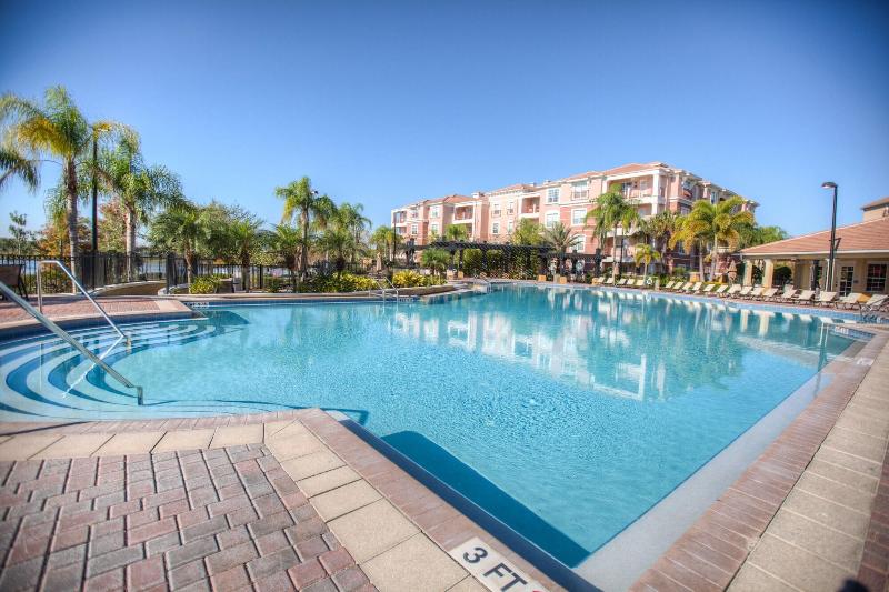 Your Next Orlando Vacation Spot Near Wdw image