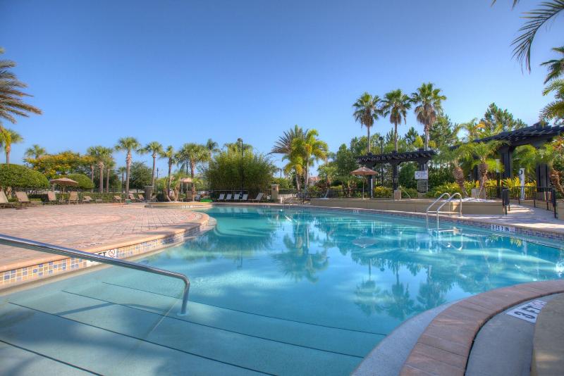 Your Next Orlando Vacation Spot Near Wdw image