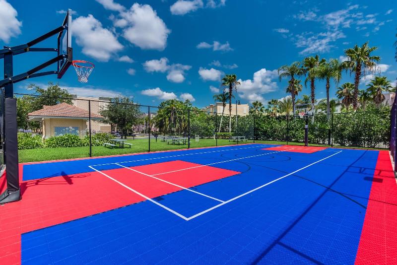 Your Next Orlando Vacation Spot Near Wdw image