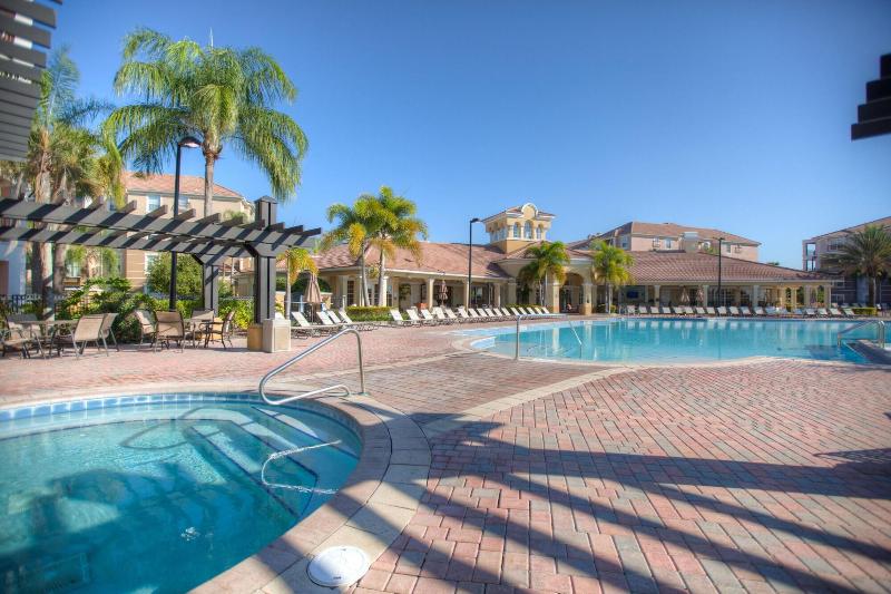 Your Next Orlando Vacation Spot Near Wdw image