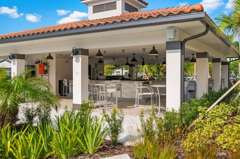 Your Next Orlando Vacation Spot Near Wdw image