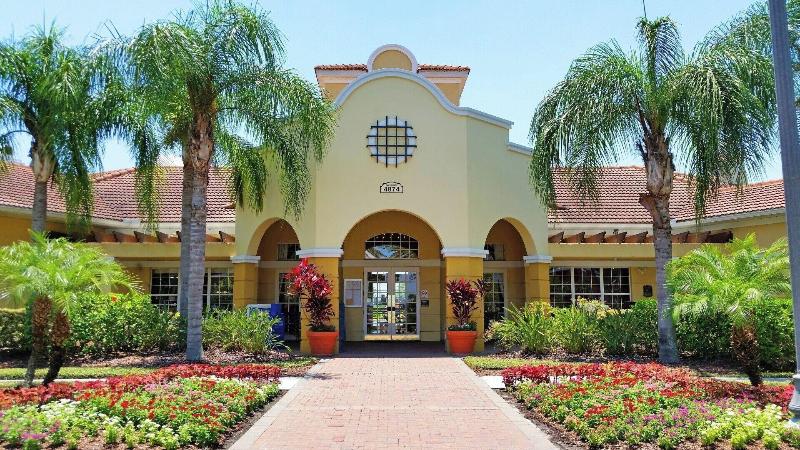 Your Next Orlando Vacation Spot Near Wdw image