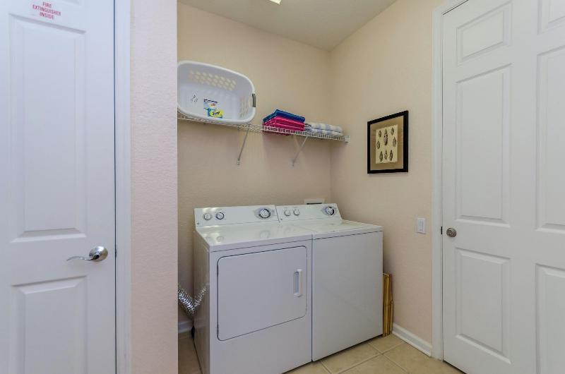 Your Next Orlando Vacation Spot Near Wdw image