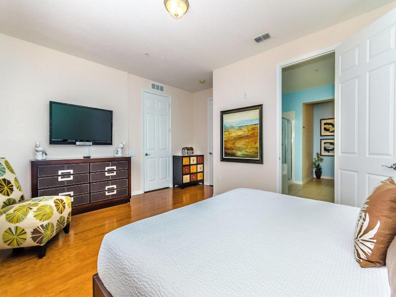 Your Next Orlando Vacation Spot Near Wdw image