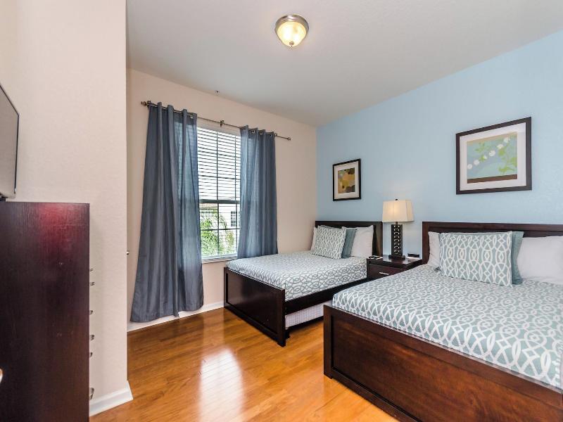 Your Next Orlando Vacation Spot Near Wdw image