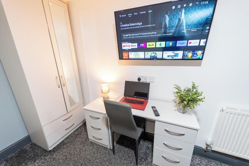 Charming Studio In Birmingham image