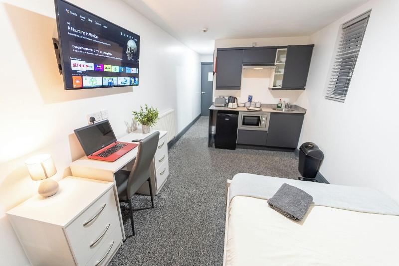 Charming Studio In Birmingham image
