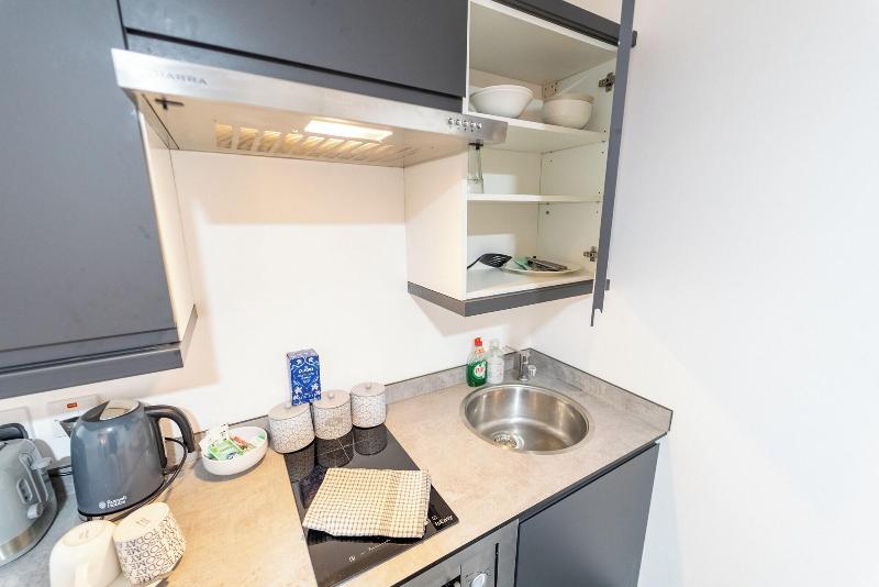 Charming Studio In Birmingham image