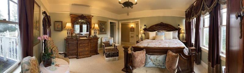 The Inn On Knowles Hill image