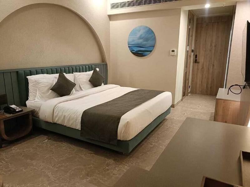 The Fern Residency Ellisbridge Ahmedabad image