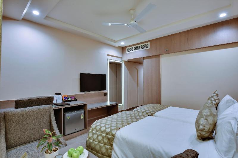 The Fern Residency Ellisbridge Ahmedabad image