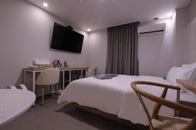Cheongju Hotel Dictionary image