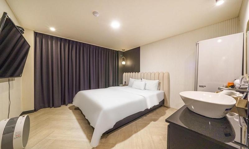 Cheongju Hotel Dictionary image