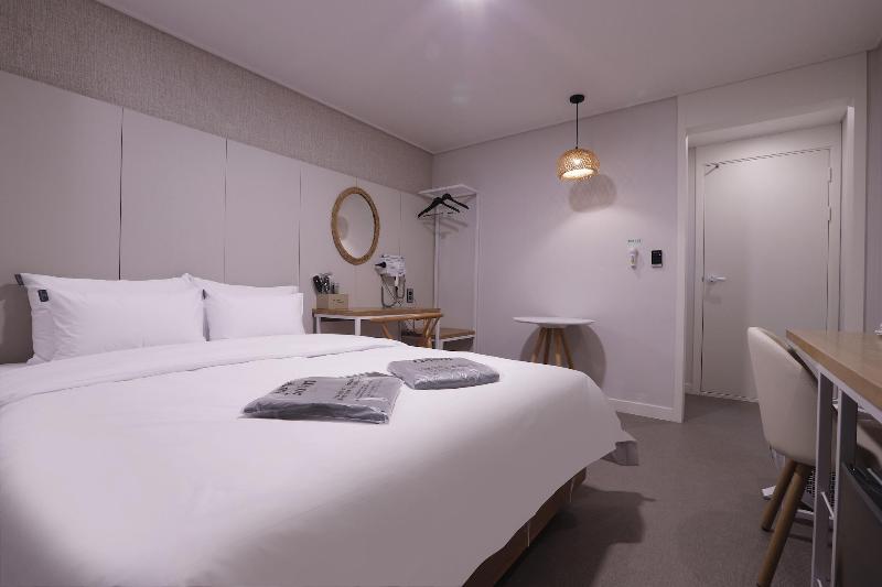Cheongju Hotel Dictionary image