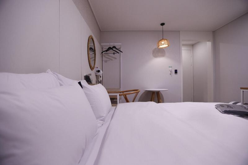Cheongju Hotel Dictionary image