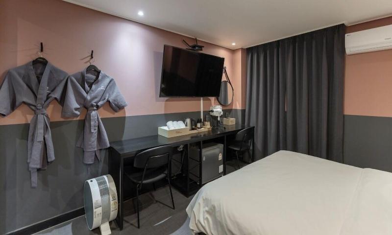 Cheongju Hotel Dictionary image