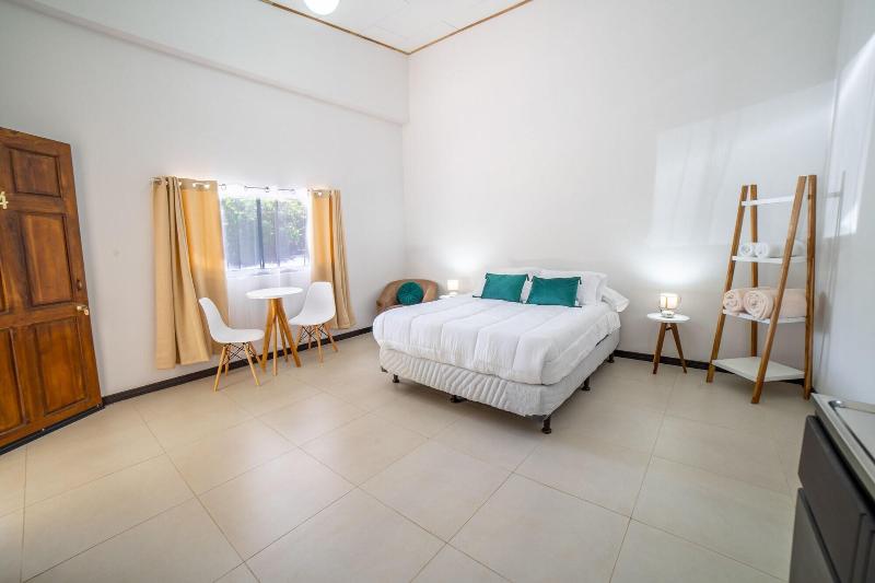 Nata Ra Hotel Monteverde image