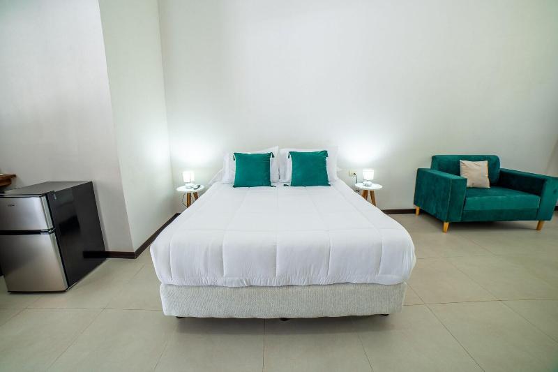 Nata Ra Hotel Monteverde image