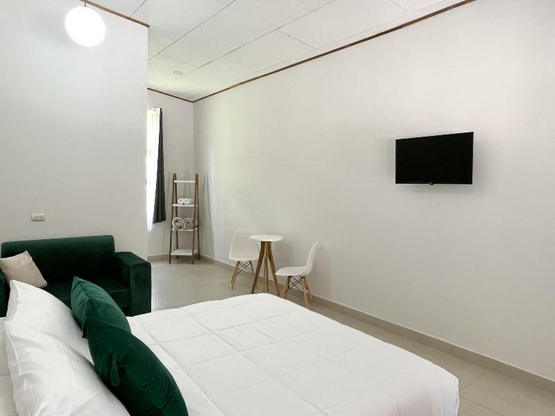 Nata Ra Hotel Monteverde image
