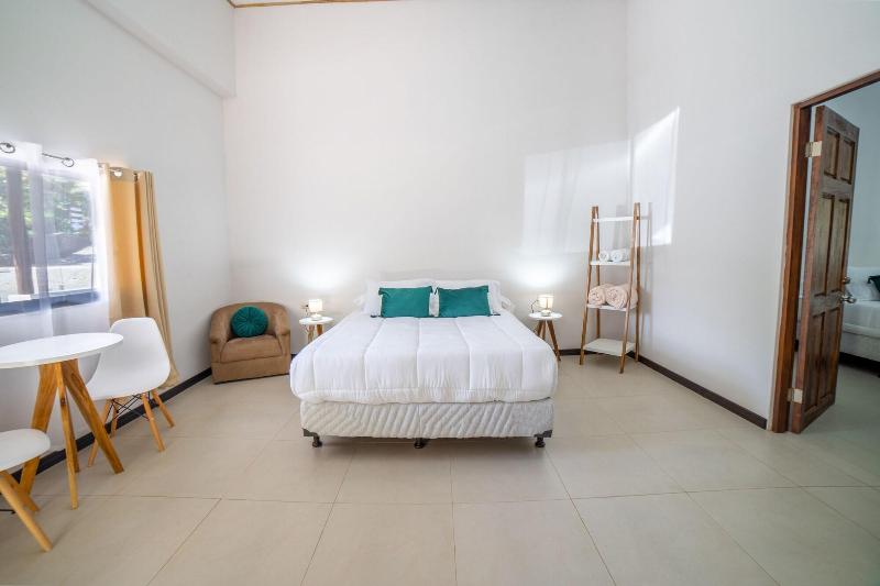 Nata Ra Hotel Monteverde image