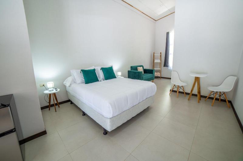 Nata Ra Hotel Monteverde image