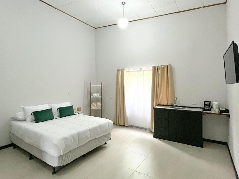 Nata Ra Hotel Monteverde image