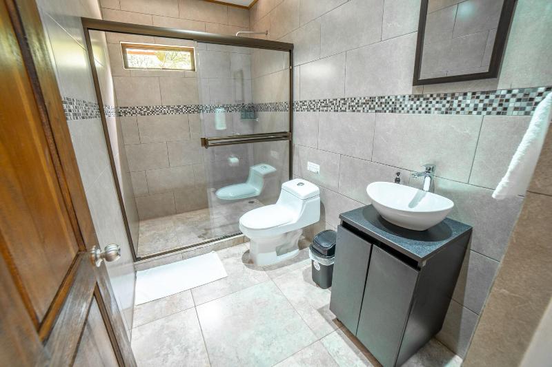 Nata Ra Hotel Monteverde image