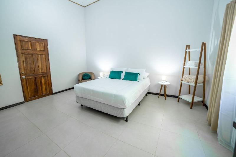 Nata Ra Hotel Monteverde image