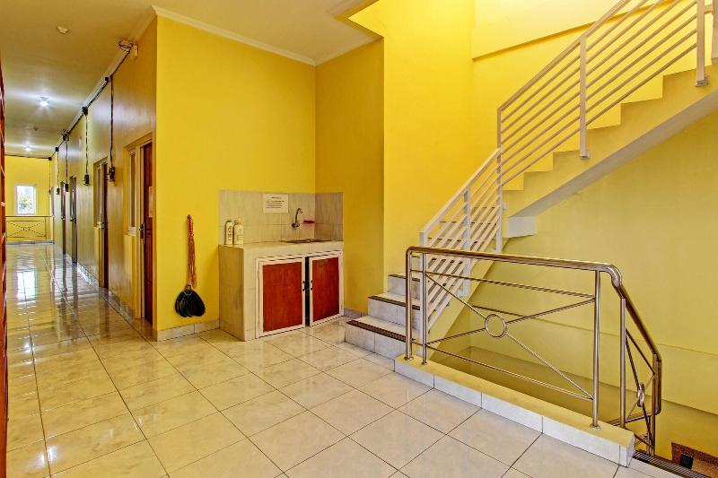 92792 Umi Rahayu Guesthouse — view
