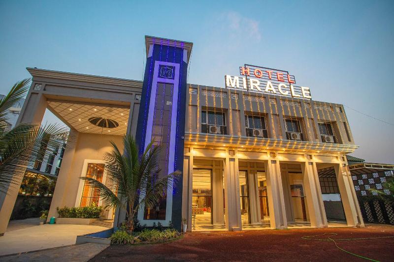 Hotel Miracle — general view