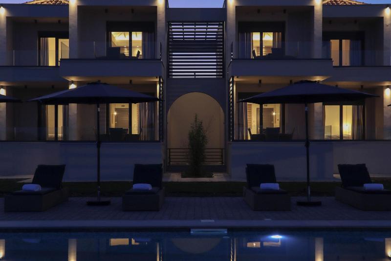 Almyres Luxurious Residences image