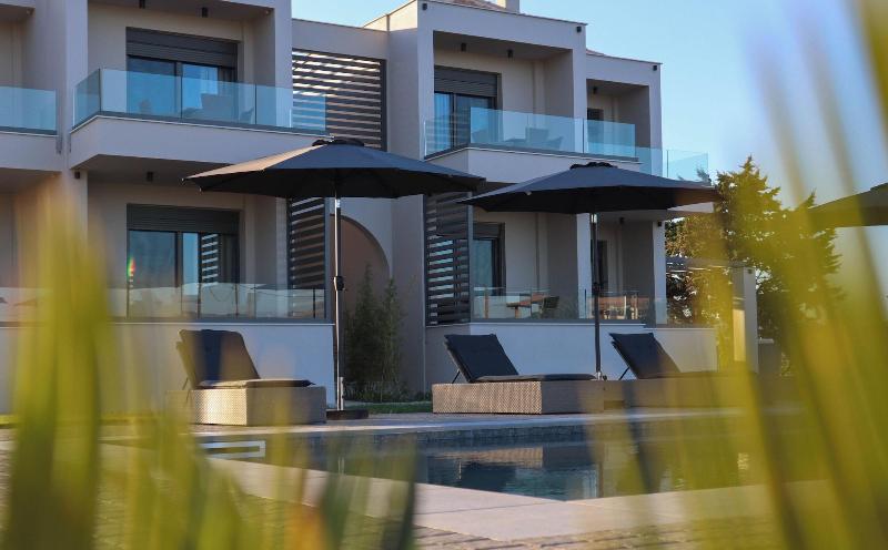 Almyres Luxurious Residences image