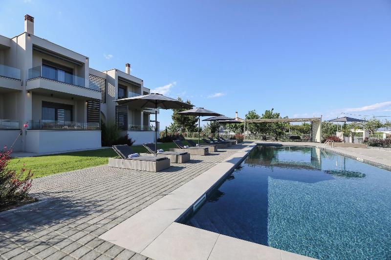 Almyres Luxurious Residences image