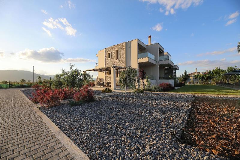 Almyres Luxurious Residences image
