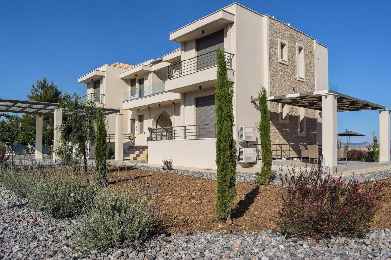Almyres Luxurious Residences image