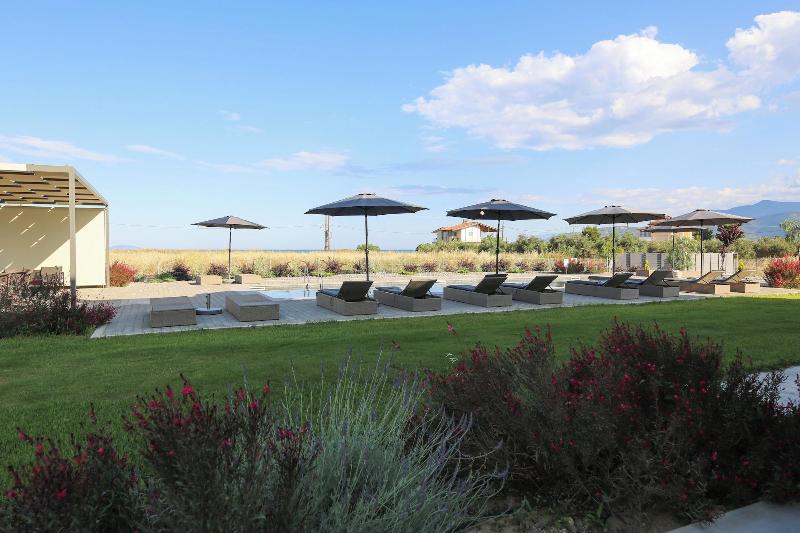 Almyres Luxurious Residences image