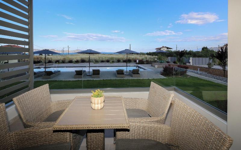 Almyres Luxurious Residences image