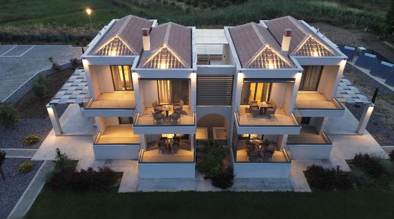 Almyres Luxurious Residences image