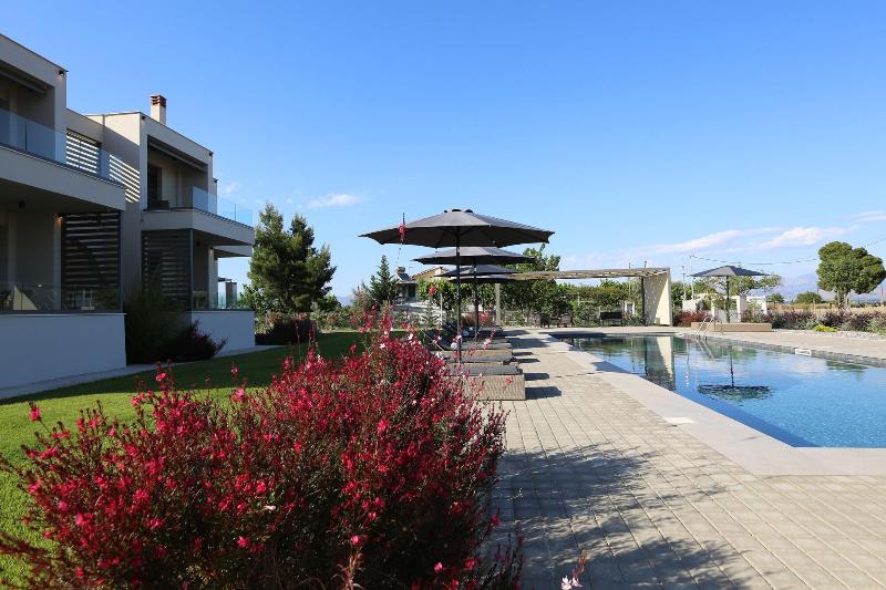 Almyres Luxurious Residences image