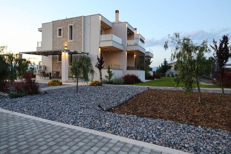 Almyres Luxurious Residences image