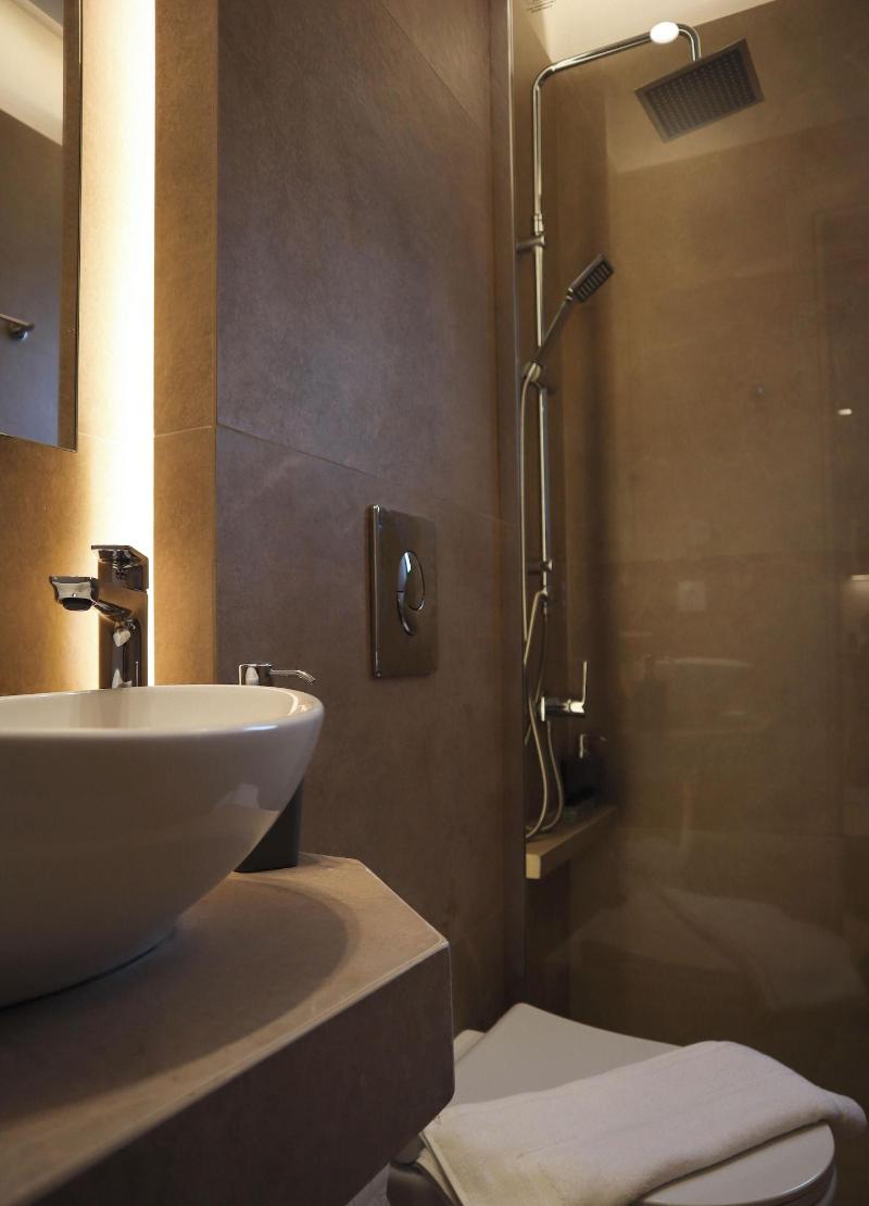 Almyres Luxurious Residences image