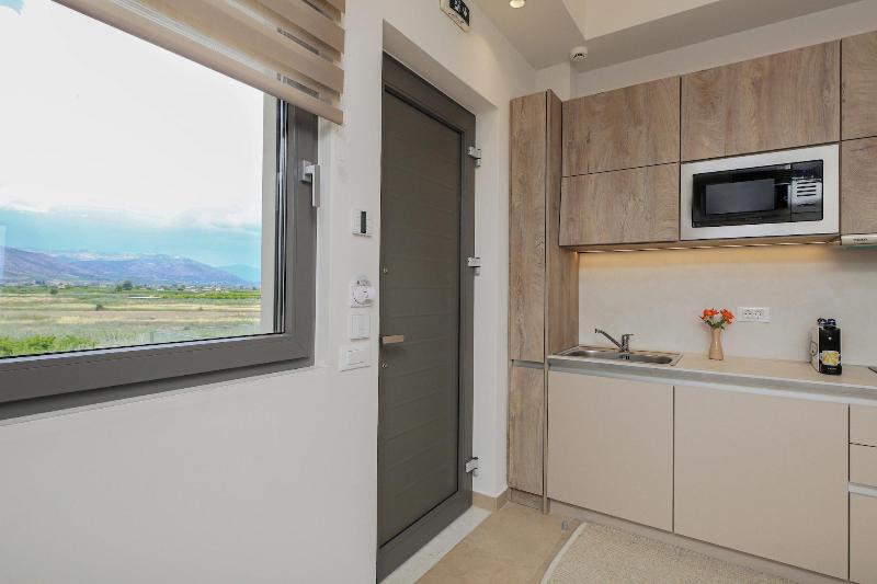Almyres Luxurious Residences image