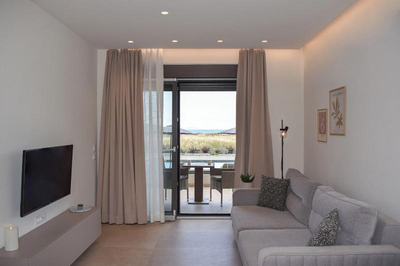 Almyres Luxurious Residences image