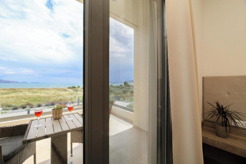 Almyres Luxurious Residences image