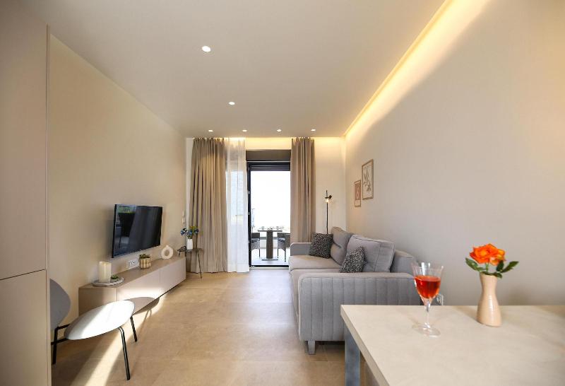 Almyres Luxurious Residences image