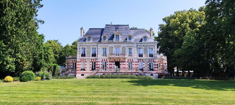 Cha Teau De Saint Germain image
